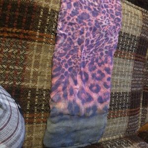 NWOT Plus size Pink fading Rectangle Hipscarf